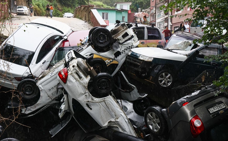 В Туапсе после ливня затопило поселки