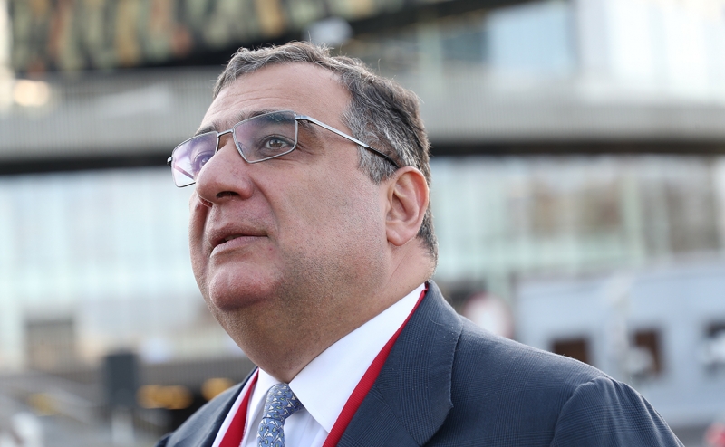 В ведущих вузах России снизился проходной балл для поступления на бюджет