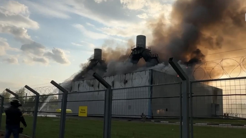 В Великом Новгороде загорелась Лужская ТЭЦ
