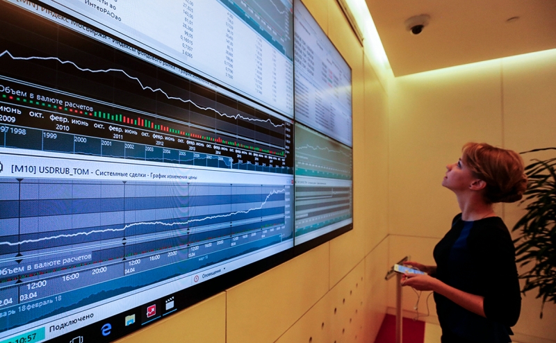 ВЭБ продал 8,4% акций Мосбиржи