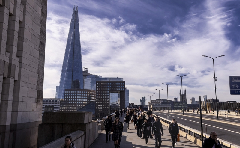 Великобритания прекратила обмен налоговой информацией с Россией