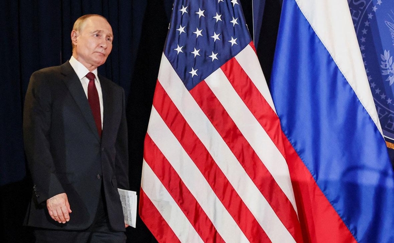 Вэнс отверг подозрения, что обыски у Болтона прошли из-за критики