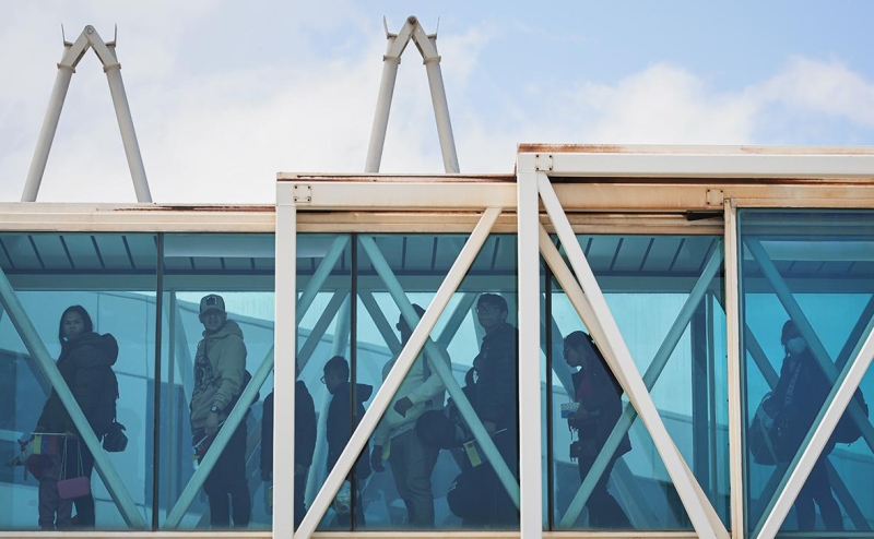 Верховный суд США разрешил Трампу депортировать более 500 тыс