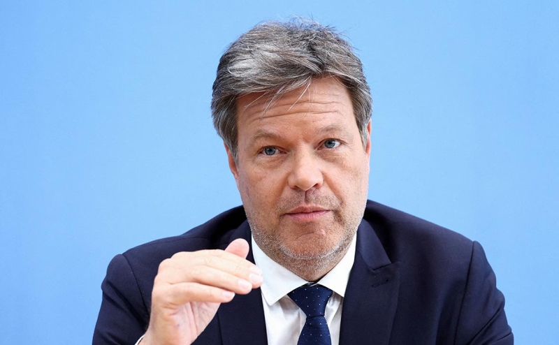 Вице-канцлер Германии призвал прекратить торговлю Китая и России