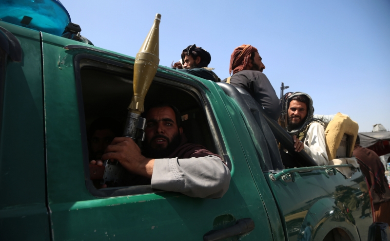 Вице-президент счел себя главой Афганистана и призвал к войне с талибами