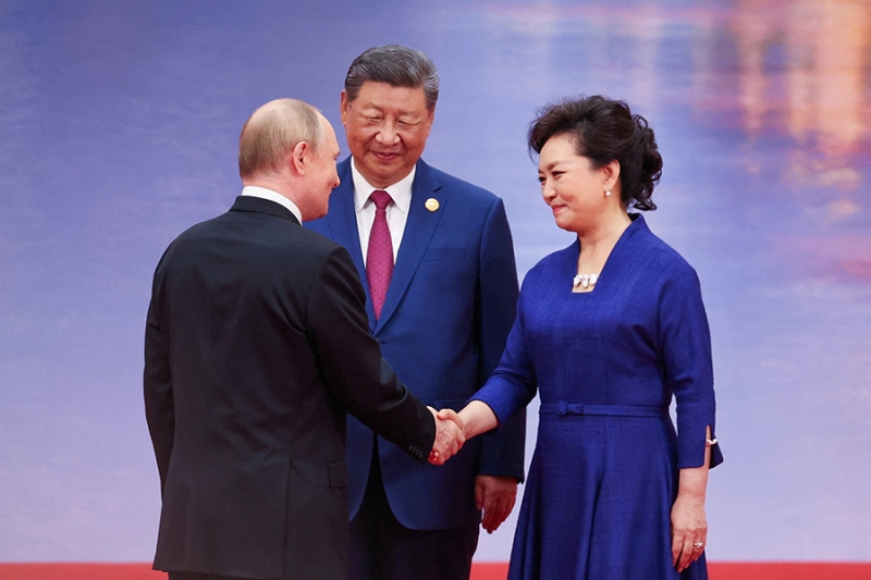 Визит Путина на саммит ШОС в Китае. Фоторепортаж