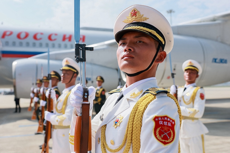 Визит Путина на саммит ШОС в Китае. Фоторепортаж
