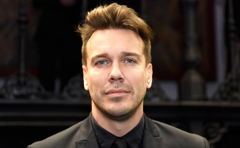 Владислав Бакальчук — РБК: «Я идеализировал супругу»