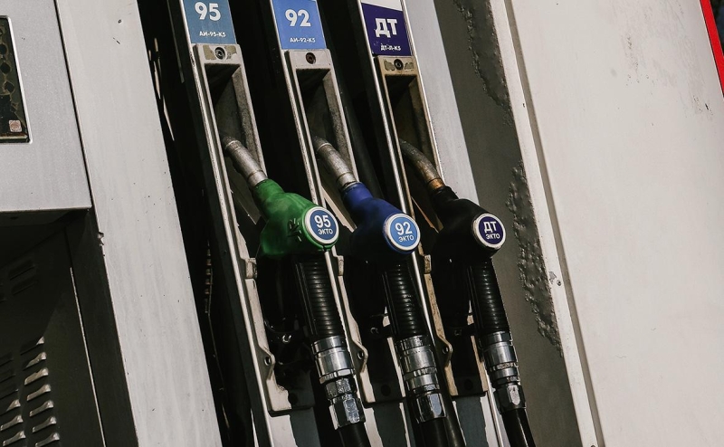 Власти изучат льготы для НПЗ за выпуск дополнительных объемов топлива