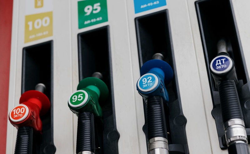 Власти изучат новое повышение норматива продаж бензина на бирже