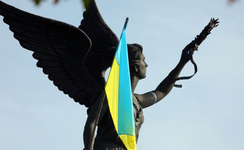 Власти Казахстана призвали сограждан покинуть Одессу и Харьков