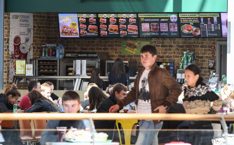 Власти Москвы рассказали, как можно попасть на фудкорты в ТЦ без QR-ко