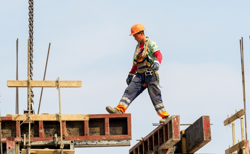 Власти Москвы заявили о нехватке 200 тыс. трудовых мигрантов