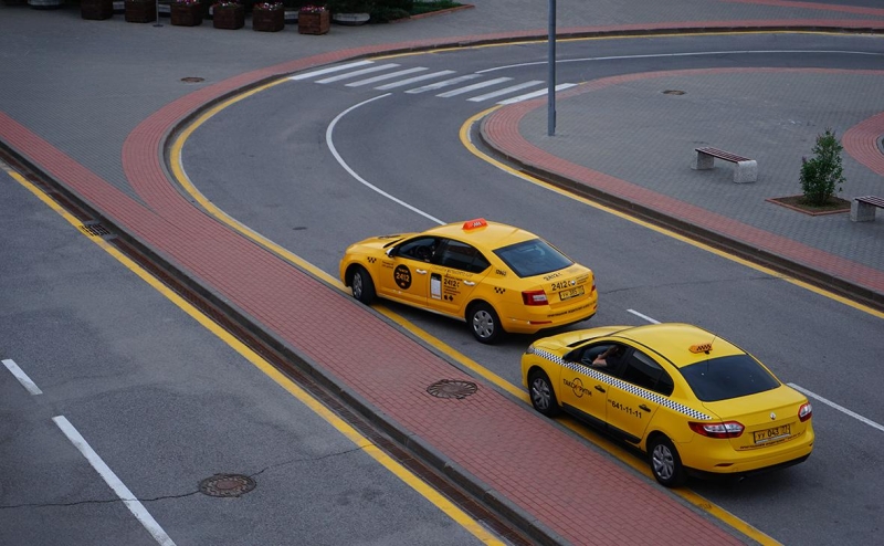 Власти не нашли оснований для отсрочки новой страховки для таксистов