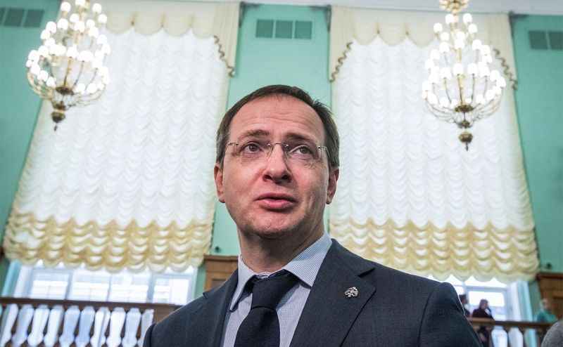 Власти обсудили отказ от &laquo;правила паритета&raquo; в авиаотрасли ради