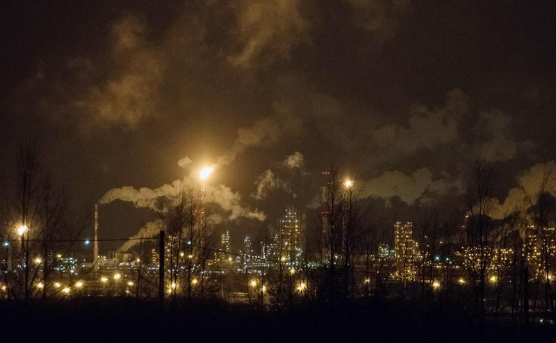 Власти обсудили запрет экспорта бензина после аварии у ЛУКОЙЛа