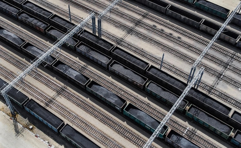 Власти отозвали документ о приоритетном доступе грузов на сети РЖД