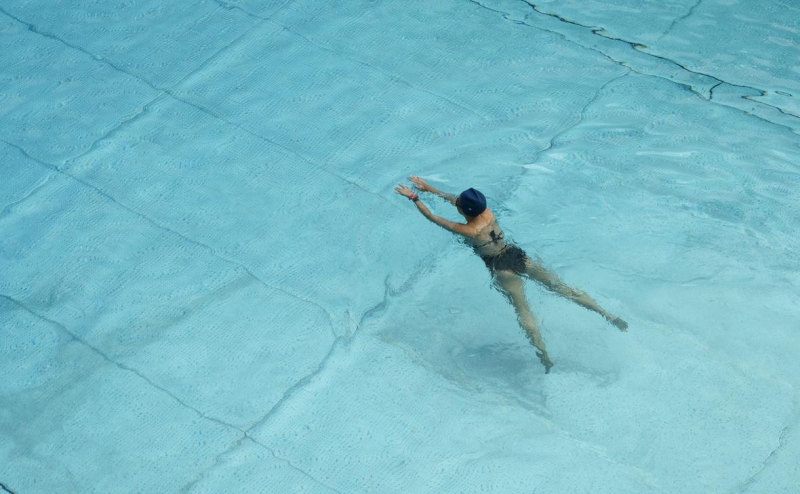 Власти Петербурга пригрозили уголовным делом за запрет плавать в