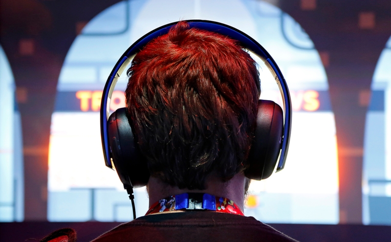 Власти поддержат интернет-проекты о спецоперации и шоу с дипфейком