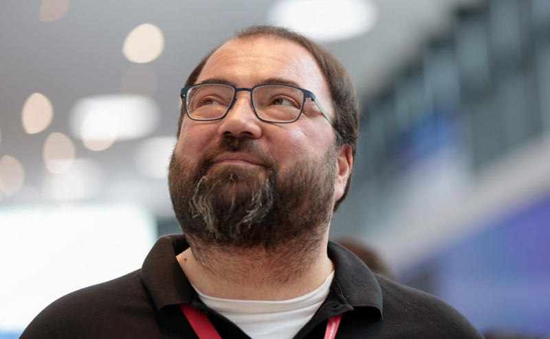 Власти предложили ужесточить требования к мобильным операционкам