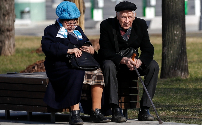 Власти раскрыли число пенсионеров в России и их среднюю пенсию