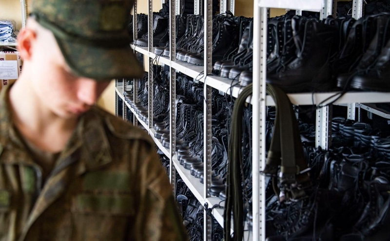 Власти решили поэтапно повысить верхнюю границу призывного возраста