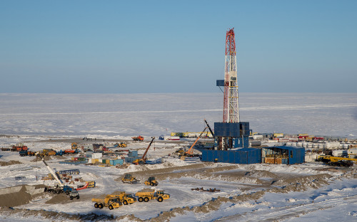 Власти решили &laquo;потихонечку переливать&raquo; нефть в Арктике в меньшие емкос