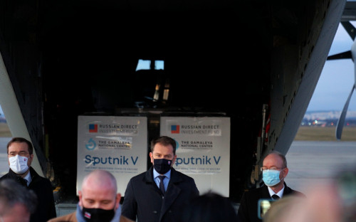 Власти Словакии опубликовали контракт о покупке «Спутника V»