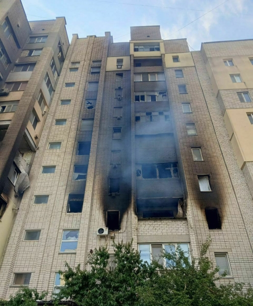 Власти сообщили об ударах дронов по многоквартирным домам в Алешках