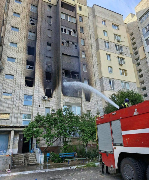 Власти сообщили об ударах дронов по многоквартирным домам в Алешках