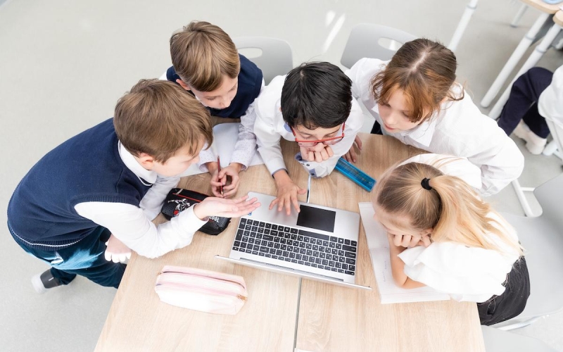 Власти задумались над созданием профилей людей до 35 лет