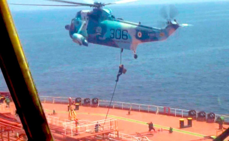 ВМС Ирана арестовали американский нефтяной танкер в Оманском заливе