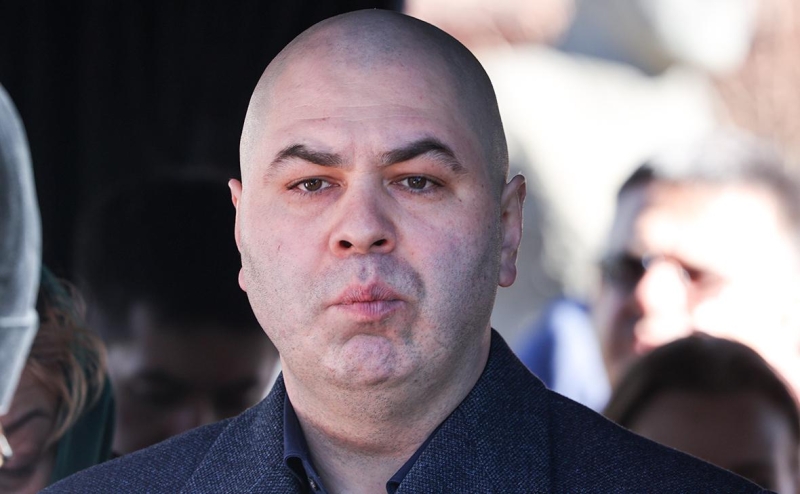 Внебрачный сын Жириновского потребовал признать отцовство через суд