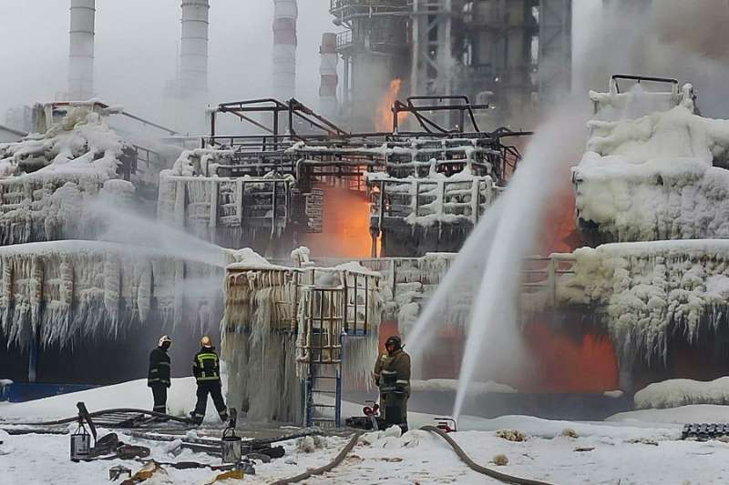 Внеплановые остановки НПЗ не сказались на экспорте бензина по морю