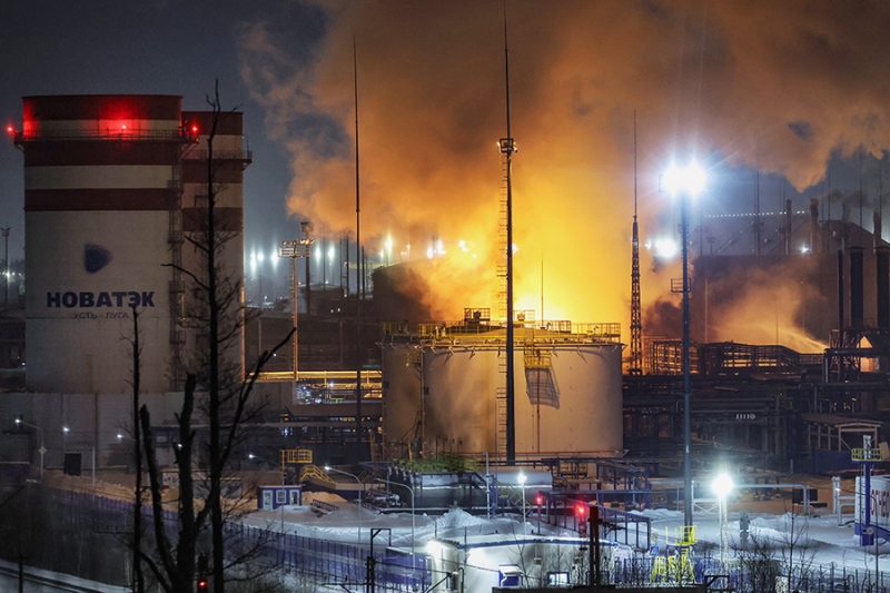 Внеплановые остановки НПЗ не сказались на экспорте бензина по морю