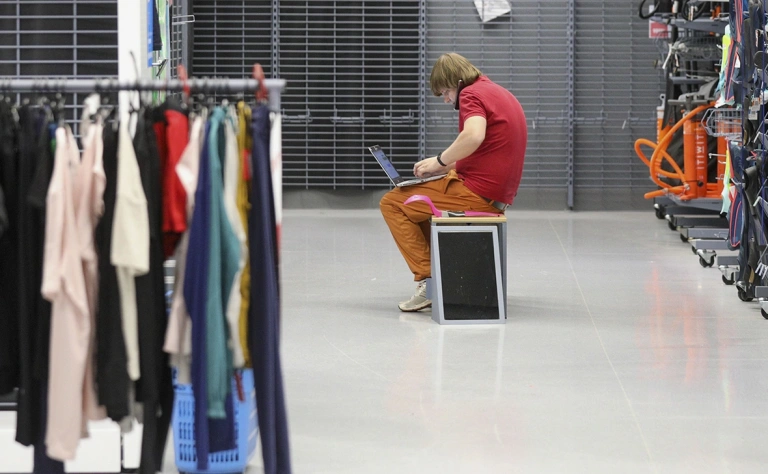 Внутри российского консульства в Марселе произошел взрыв