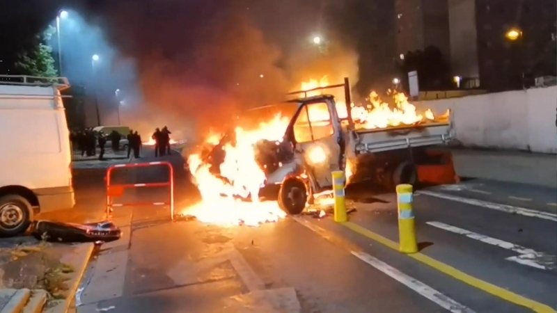 Во Франции число задержанных за ночь участников погромов превысило