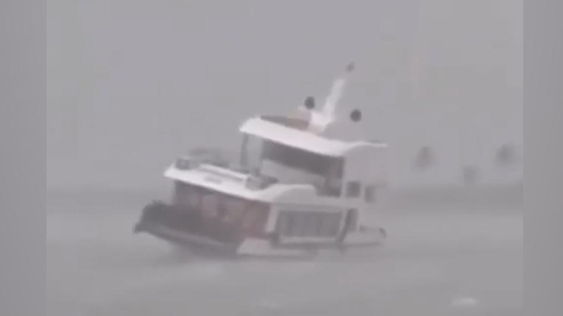 Во Вьетнаме 34 человека погибли при крушении судна во время экскурсии