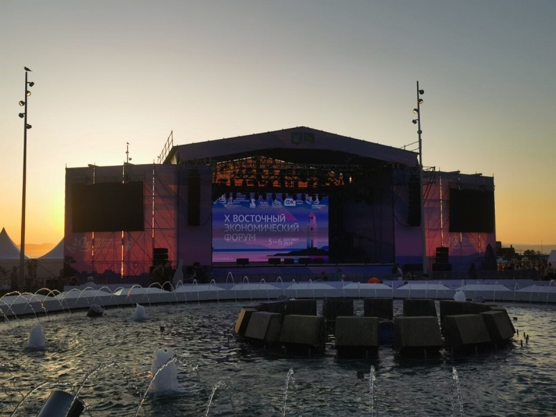 Во Владивостоке начался юбилейный ВЭФ-2025. Фото
