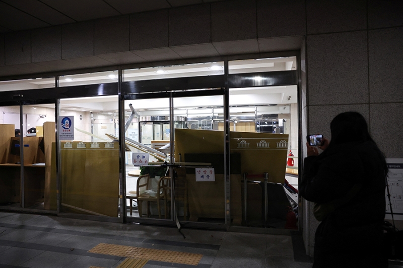 Военное положение в Южной Корее. Фоторепортаж