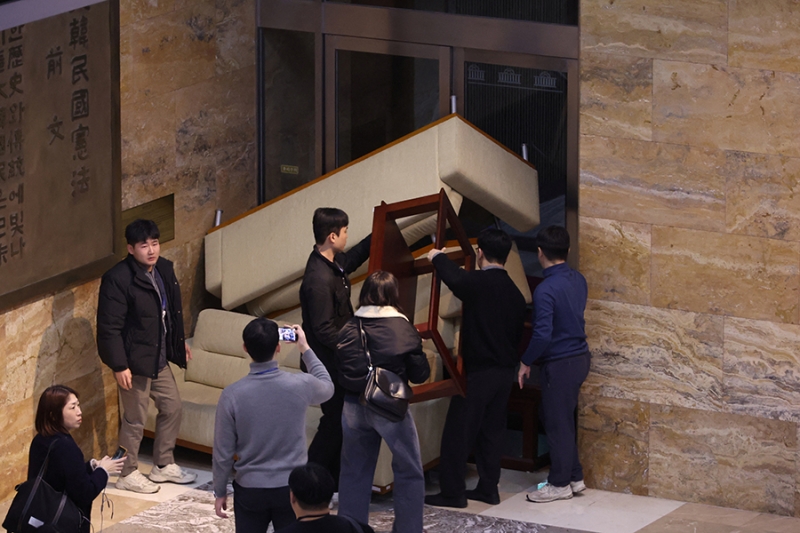 Военное положение в Южной Корее. Фоторепортаж