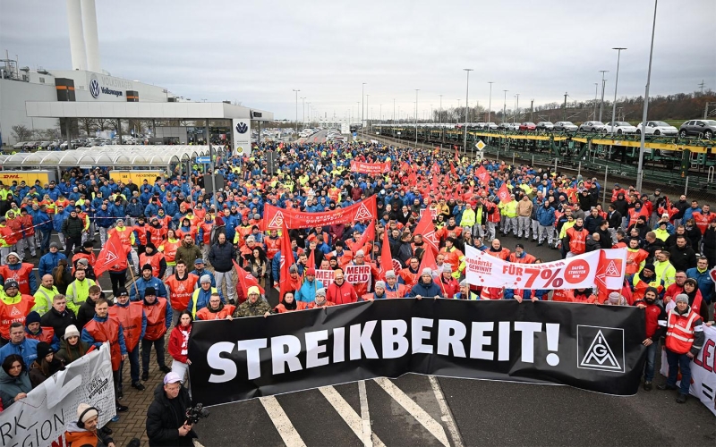 Volkswagen не закроет ни один завод, но сократит 35 тыс. рабочих мест