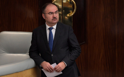 Возглавлявший 12 лет Пенсионный фонд чиновник устроился в оборонный ба