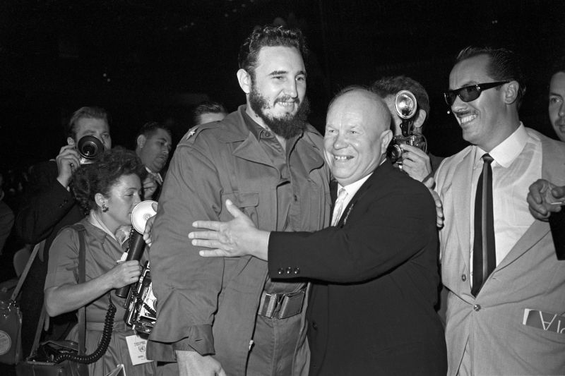 Встречи с Синатрой и новый Lincoln: как советские лидеры ездили в