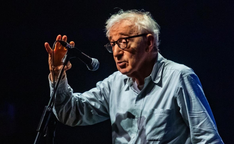 Вуди Аллен ответил на критику Украины за участие в неделе кино в