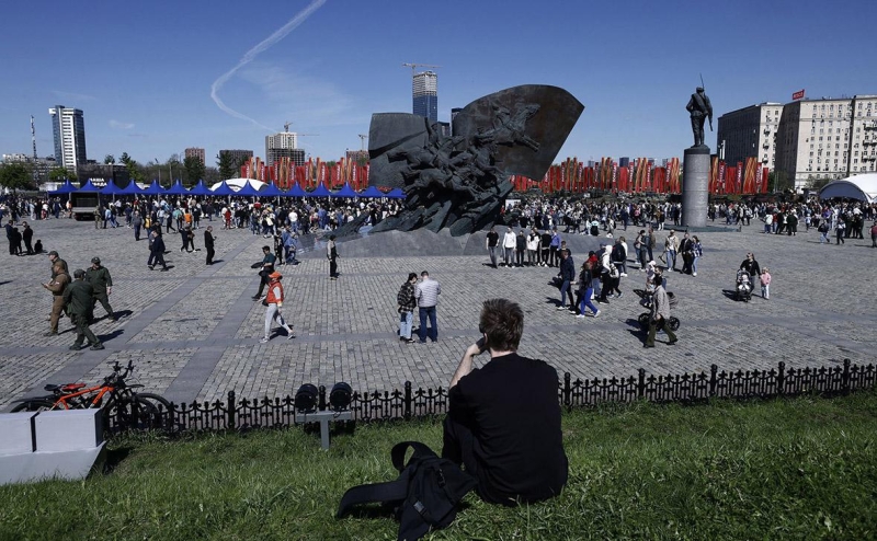 Выставка трофейного вооружения и техники на Поклонной горе