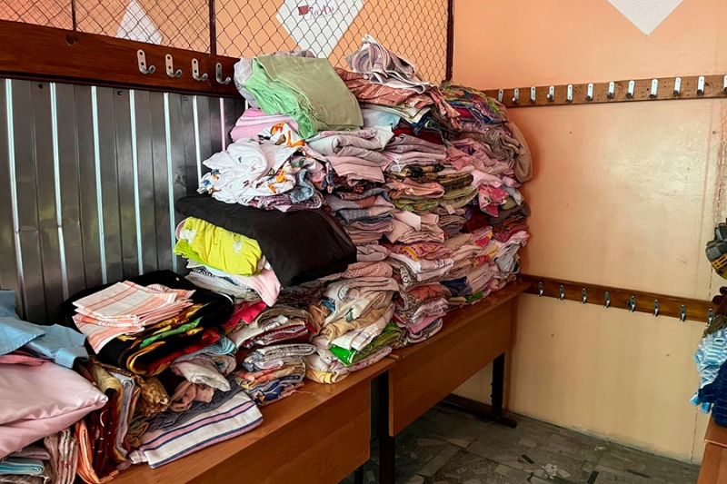 «Взяли попугая, деньги и убежали»: репортаж РБК из затопленного Орска