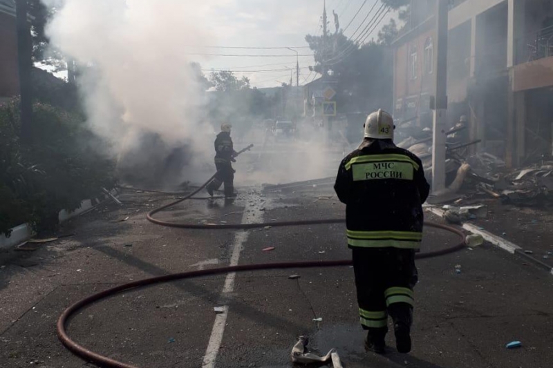 Взрыв в гостинице в Геленджике. Фоторепортаж