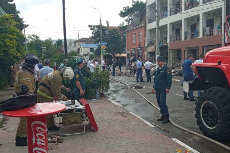 Взрыв в гостинице в Геленджике. Фоторепортаж