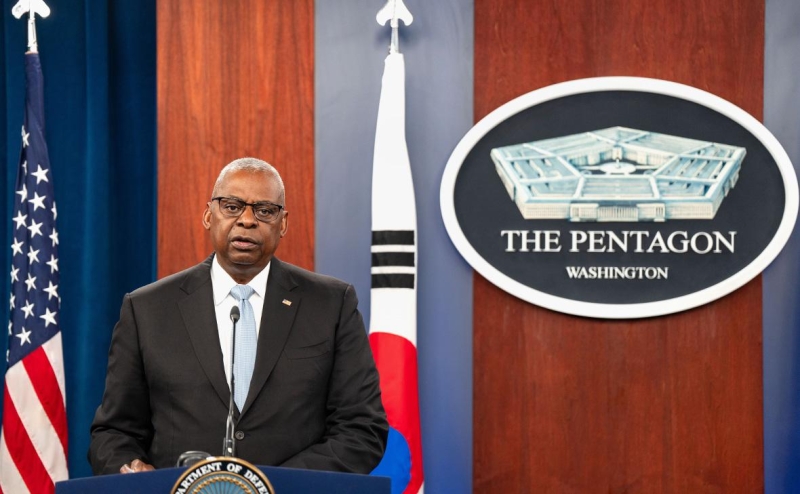 WSJ узнала, что в Пентагоне сочли Зеленского «просящим слишком